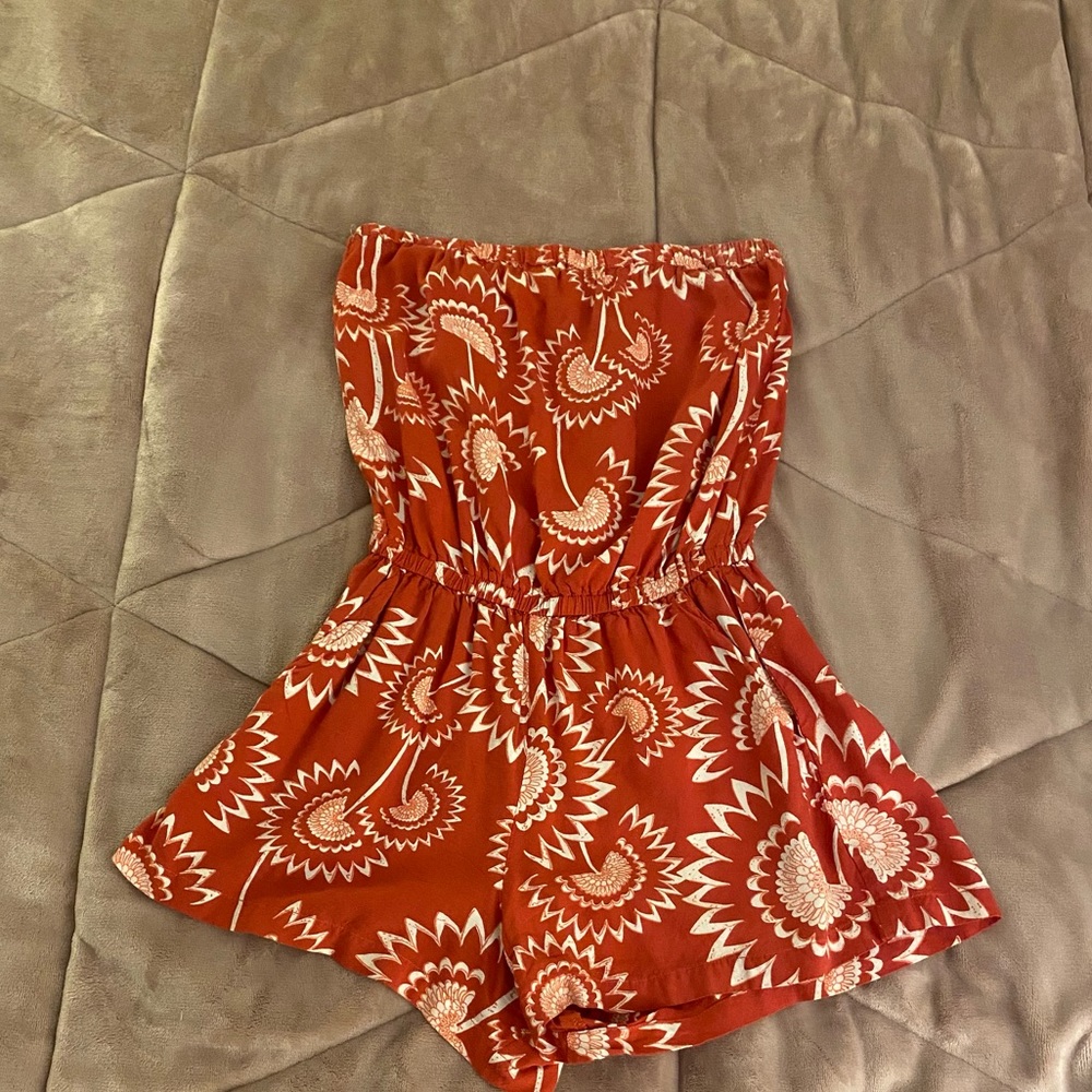 Strapless romper